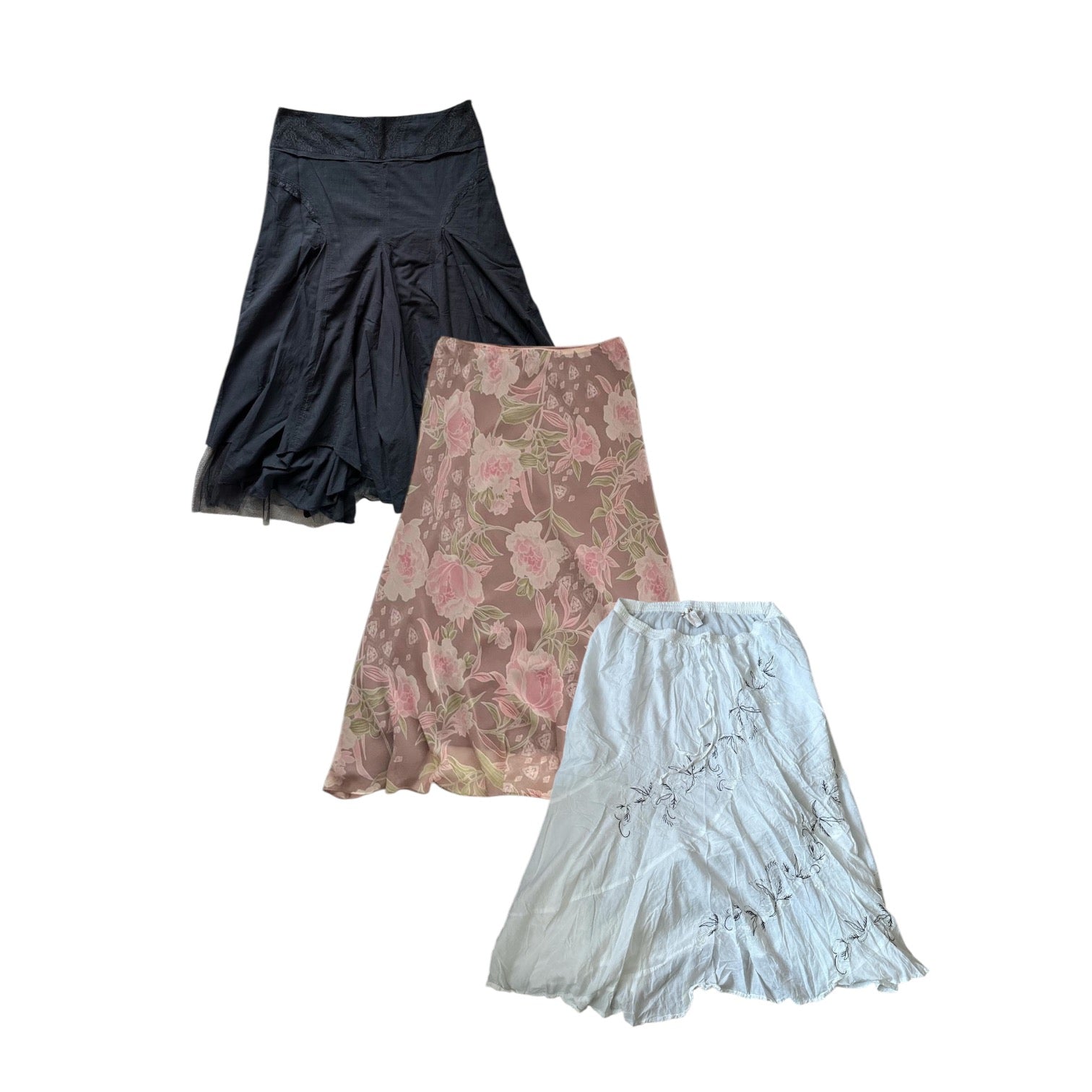 30 x LOW RISE SKIRTS - The Hub Vintage Wholesale Limited